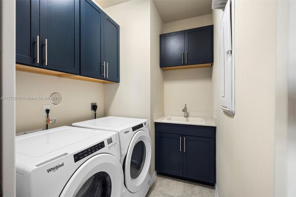 Interior, Washer