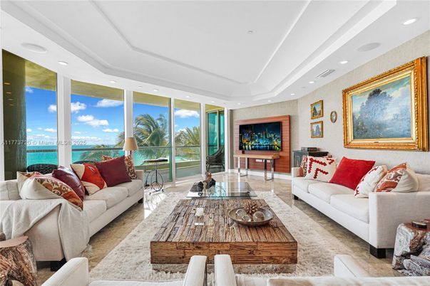 Interior, Living room, Recessed Lighting, Water