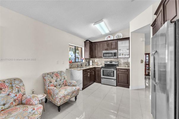 Interior, Kitchen, Stainless Steel Appliances
