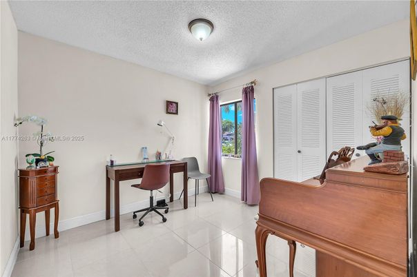 Home Office, Interior, Piano