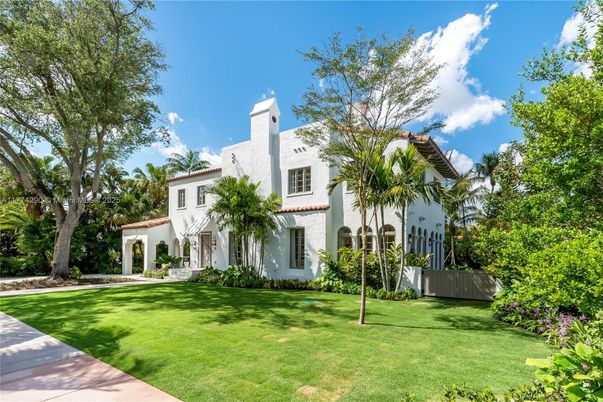 Backyard, Exterior, Facade, Spanish Mediterranean