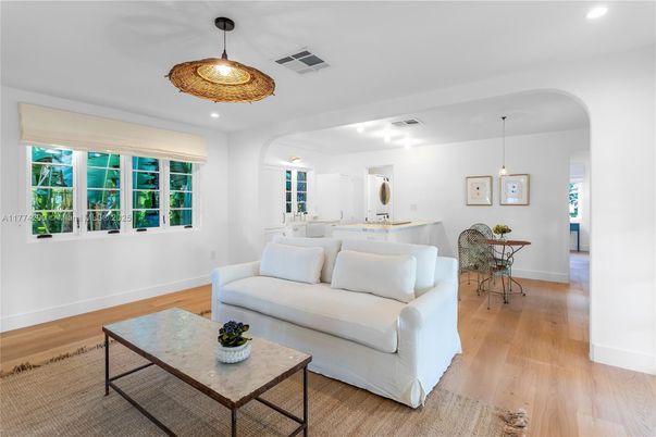 Dining room, Interior, Living room, Pendant Lights, Recessed Lighting, Wood Texture Flooring