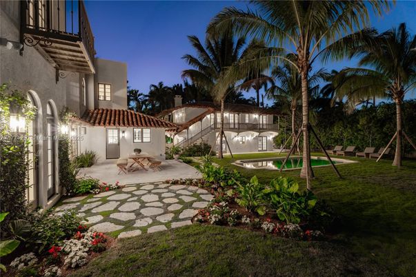 Backyard, Exterior, Pool