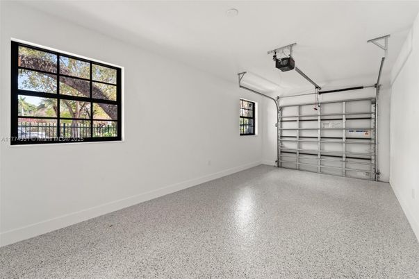 Garage, Interior
