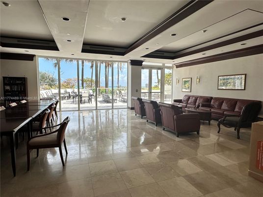 Dining room, Interior, Living room, Recessed Lighting