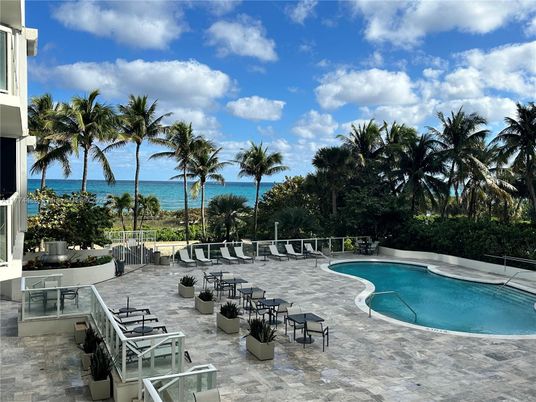 Exterior, Pool, Water