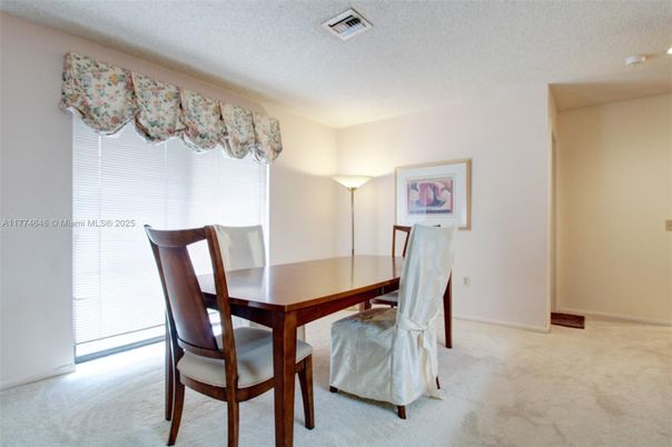 Dining room, Interior