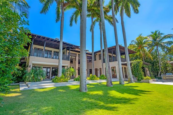 Backyard, Exterior, Facade, Condo Building