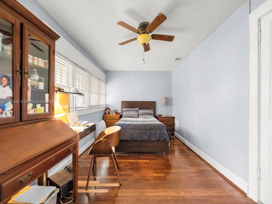 Bedroom, Home Office, Interior, Wood Texture Flooring