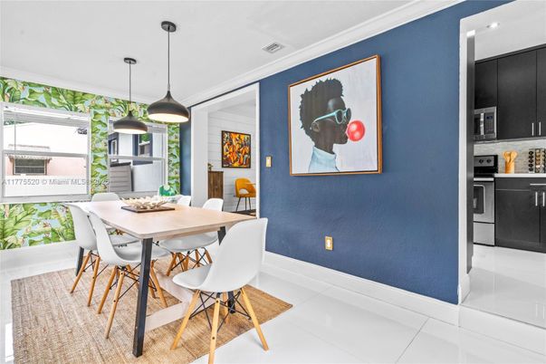 Dining room, Interior, Kitchen, Pendant Lights