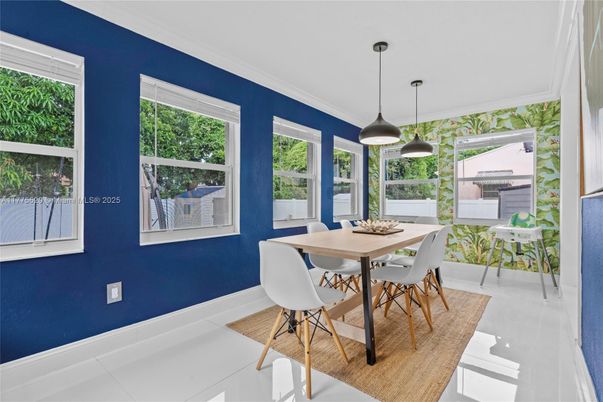 Dining room, Interior, Pendant Lights