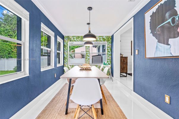 Dining room, Interior, Pendant Lights