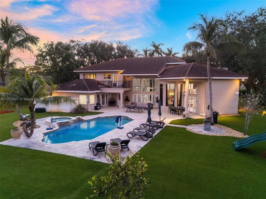 Backyard, Exterior, Pool