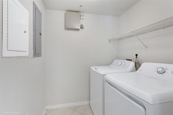 Interior, Washer