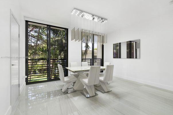 Dining room, Interior, Pendant Lights