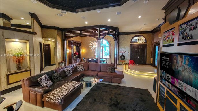 Interior, Living room, Pendant Lights, Recessed Lighting