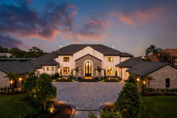 Exterior, Facade, Brick Facade, French Provincial