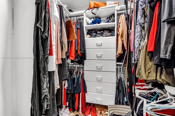 Interior, Walk-in Closets