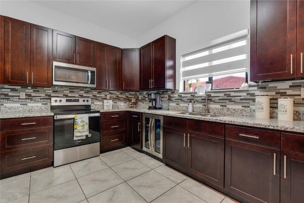 Interior, Kitchen, Stainless Steel Appliances