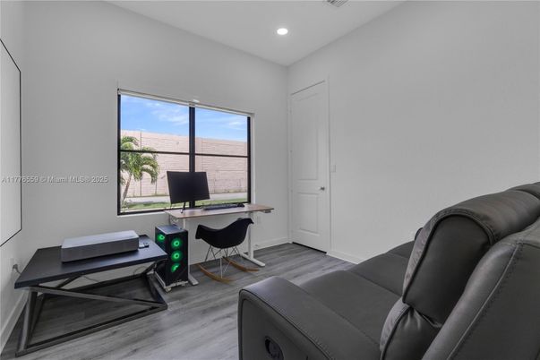 Home Office, Interior, Recessed Lighting, Wood Texture Flooring