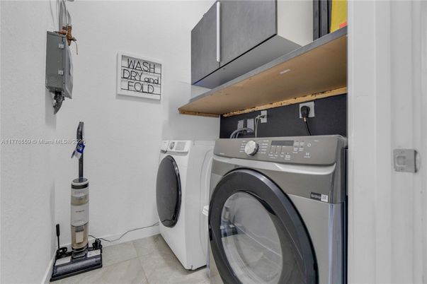 Interior, Washer