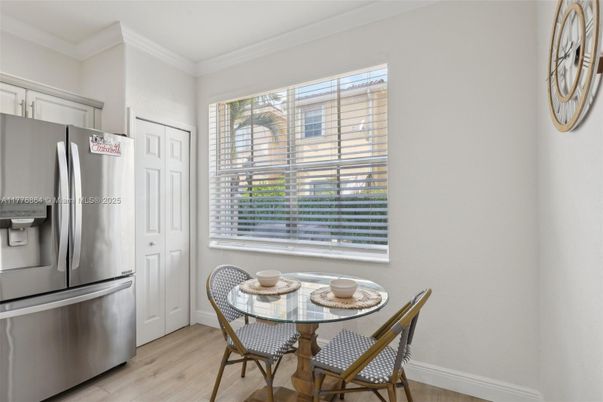 Dining room, Interior, Kitchen, Stainless Steel Appliances, Wood Texture Flooring