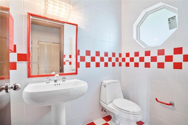 Bathroom, Interior