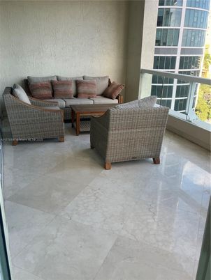 Exterior, Living room