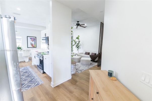 Interior, Kitchen, Living room, Recessed Lighting, Wood Texture Flooring