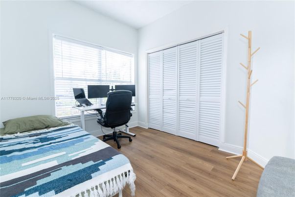 Bedroom, Home Office, Interior, Wood Texture Flooring