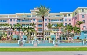 Exterior, Facade, Condo Building