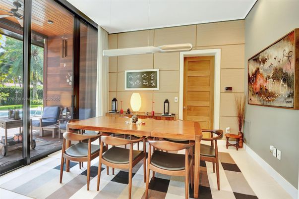Dining room, Interior, Pendant Lights
