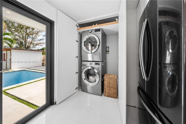 Interior, Utility Closets, Washer
