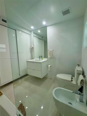 Bathroom, Dual Sink Vanities, Free Standing Baths, Glass Shower, Interior, Recessed Lighting