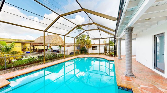 Glass Ceilings, Interior, Pool, Sun Room