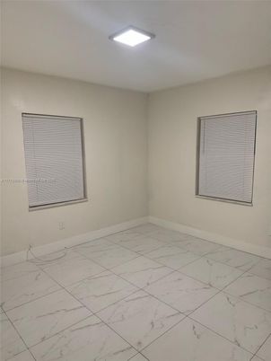 Empty room, Interior, Marble, Recessed Lighting