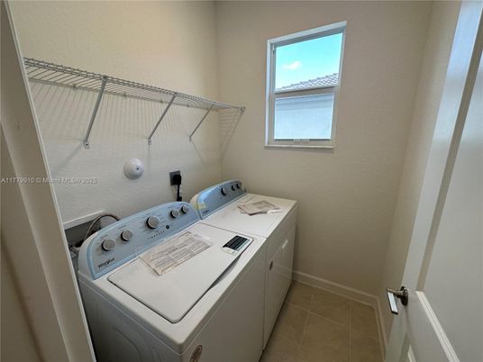 Interior, Washer