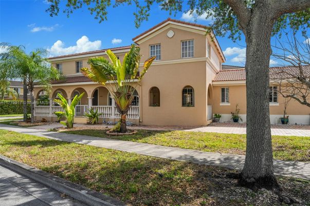 Backyard, Exterior, Facade, Mediterranean