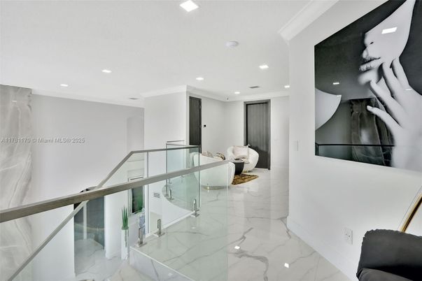 Interior, Marble, Recessed Lighting
