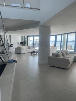 Interior, Living room, Water