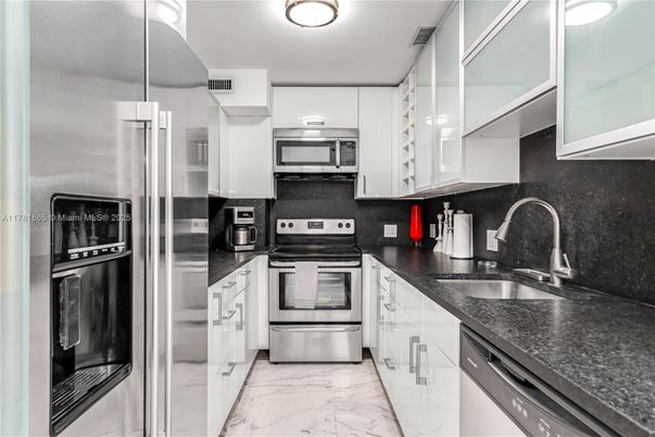 Interior, Kitchen, Marble, Stainless Steel Appliances