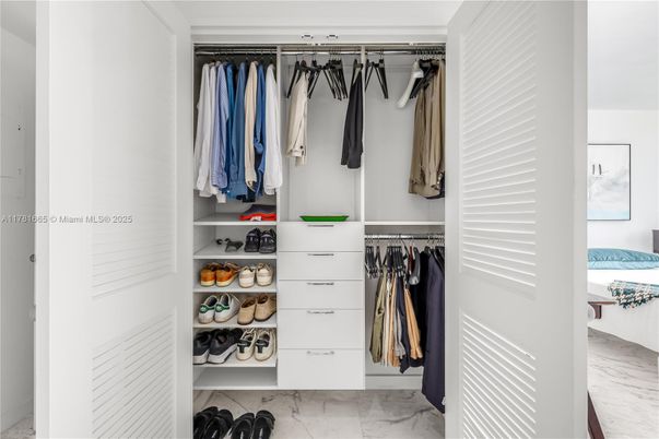 Interior, Marble, Walk-in Closets