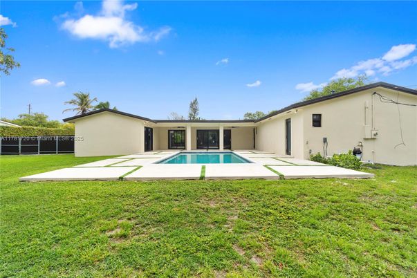 Backyard, Exterior, Pool