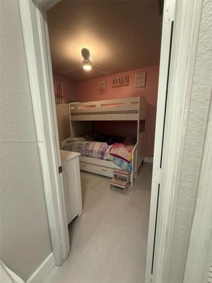 Bedroom, Interior, Washer, Wood Texture Flooring
