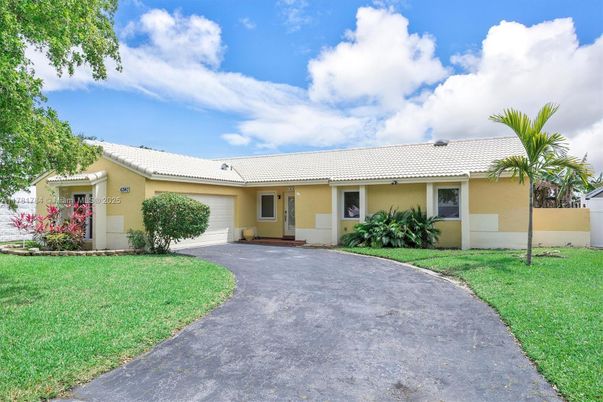Attached, Backyard, Exterior, Facade, Ranch