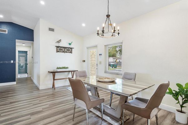 Chandelier, Dining room, Interior, Recessed Lighting, Wood Texture Flooring