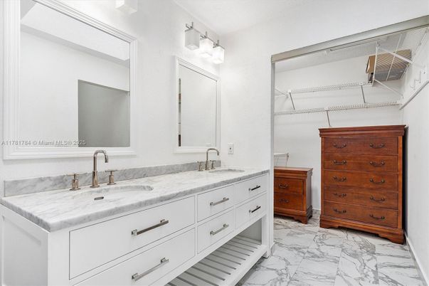 Bathroom, Dual Sink Vanities, Interior, Marble, Walk-in Closets