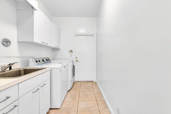 Interior, Washer
