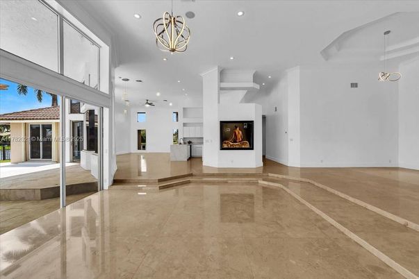 Empty room, Fireplace, Interior, Pendant Lights, Recessed Lighting