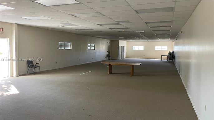 Game Room, Interior, Recessed Lighting